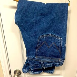 Wrangler 38x30 FR jeans